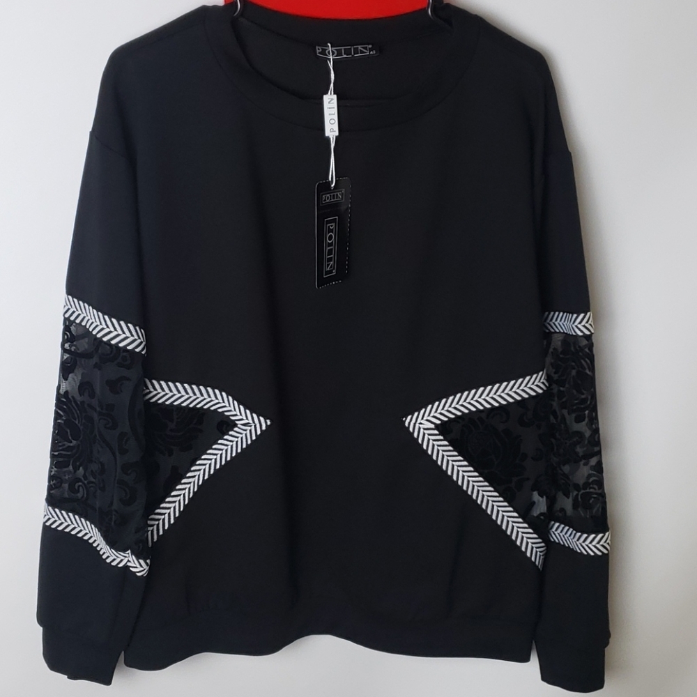 Crewneck spring sweater